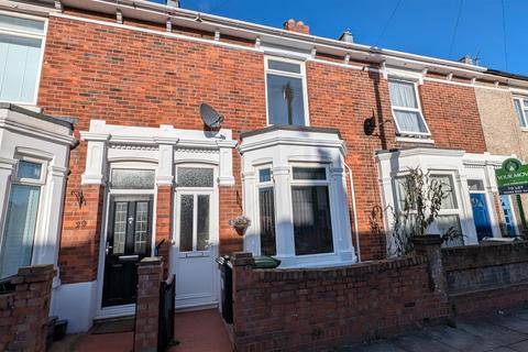 3 bedroom terraced house to rent, Grayshott Road, Southsea, PO4 8AH