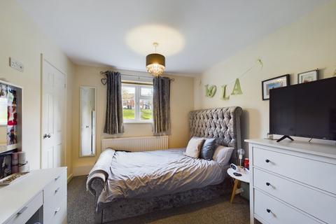 2 bedroom ground floor flat for sale, Ryehill Close, Long Buckby,  Northamptonshire, NN6 7NR