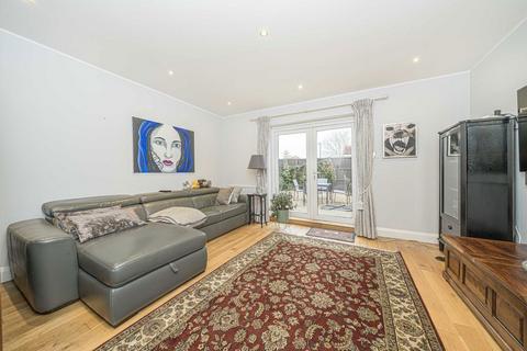 2 bedroom semi-detached house for sale, Twickenham Road, Isleworth TW7