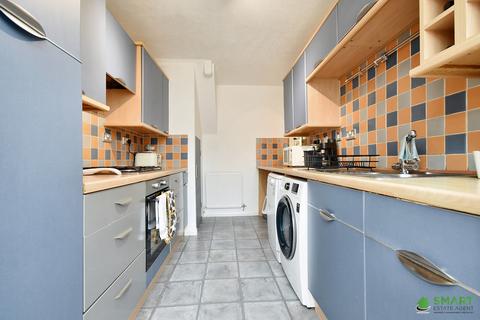 69 Chantry Meadow, Exeter, EX2 8FU