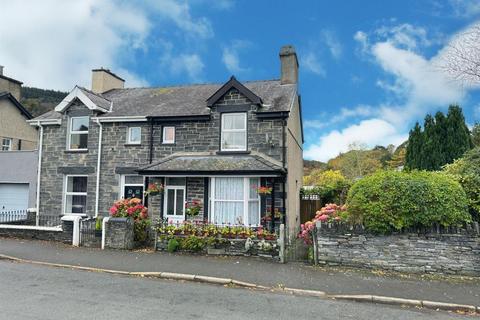 3 bedroom house for sale, Bridge Street, Dolwyddelan