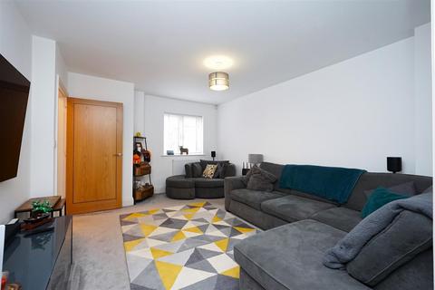12 Meadow Chase Crescent, Barrow-in-furness, LA13 0FA
