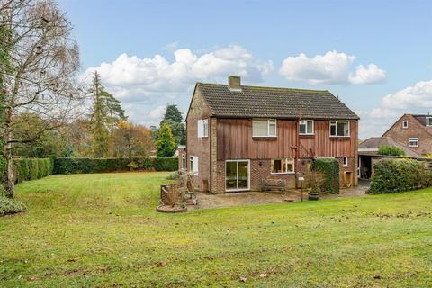 4 bedroom detached house for sale, Harmer Green Lane, Welwyn