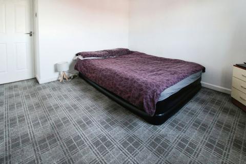 17 Staniland Drive, Selby, YO8 4XZ