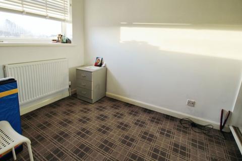 17 Staniland Drive, Selby, YO8 4XZ