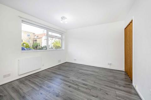 1 bedroom flat to rent, Park Road, Barnet EN5