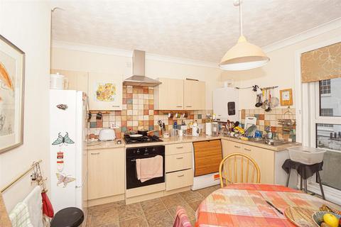 2 bedroom flat for sale, White Rock Gardens, Hastings