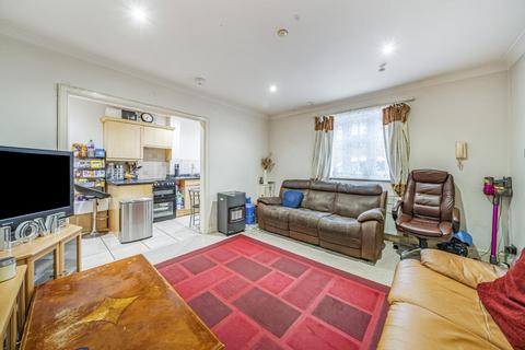 2 bedroom terraced house for sale, Aitken Road, Catford