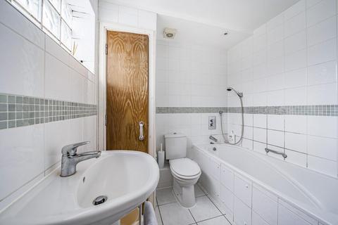 2 bedroom terraced house for sale, Aitken Road, Catford