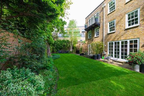 2 bedroom terraced house for sale, Steeple Close, London