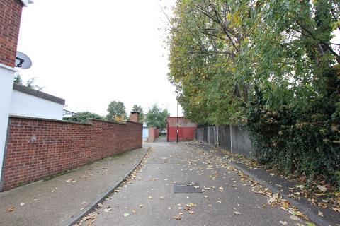 Garage for sale, St. Lukes Close, London