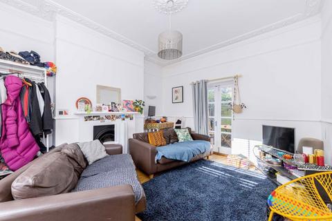 4 bedroom terraced house to rent, Ostade Road, London SW2