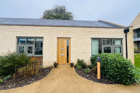 2 bedroom semi-detached bungalow for sale, Beechwood Park, Stow On The Wold, GL54