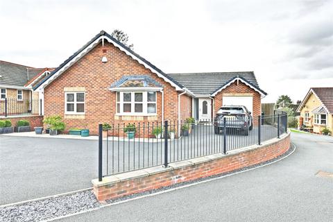 3 bedroom bungalow for sale, Dolydd Pentrosfa, Llandrindod Wells, LD1