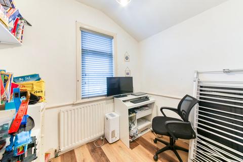 18 Swain Road, Thornton Heath, CR7 7AP