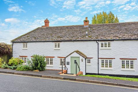 3 bedroom terraced house for sale, High Street, Kempsford, Fairford, Gloucestershire, GL7