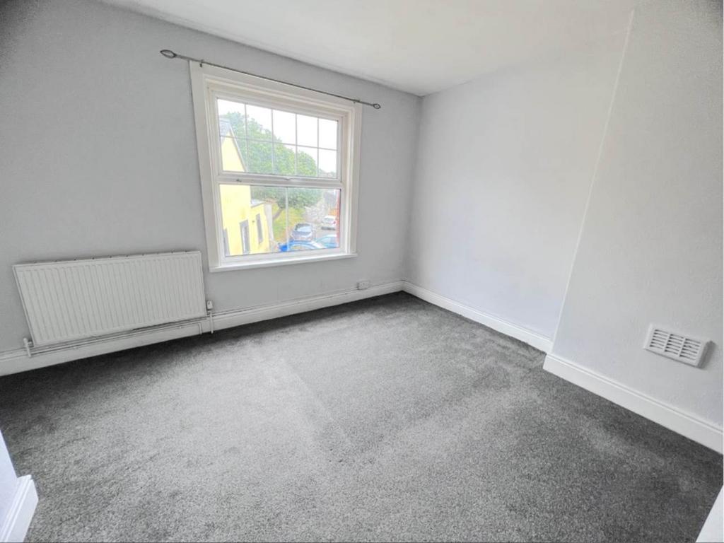 Main bedroom 2