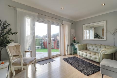 3 bedroom semi-detached house for sale, Ticonderoga Gardens, Woolston