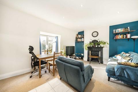 1 bedroom flat for sale, Friern Barnet Road, London N11