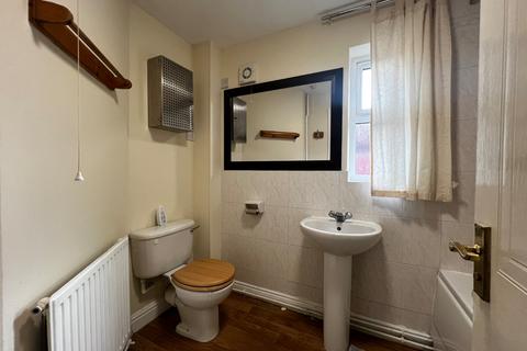 1 bedroom house to rent, Edward Avenue (New), Newark, Nottinghamshire, NG24