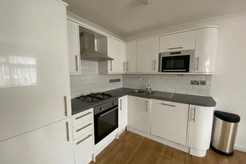 2 bedroom flat to rent, Harrow HA3