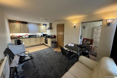 2 bedroom flat for sale, Ivebridge House 59, Bradford, ., BD1 1NE