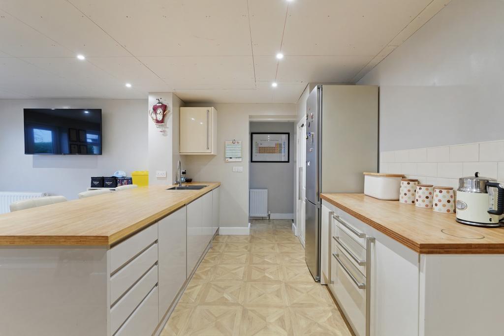 Open Plan Kitchen and Dining Room