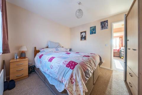 2 bedroom flat for sale, Farmhouse Meadow,  Witney,  OX28