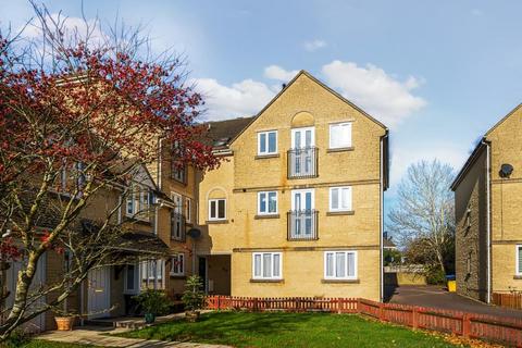 2 bedroom flat for sale, Farmhouse Meadow,  Witney,  OX28