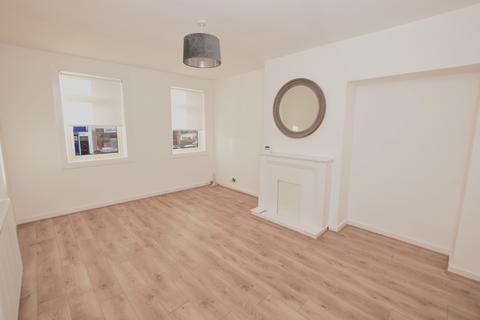 2 bedroom flat to rent, Wellhall Road, Hamilton, South Lanarkshire, ML3 9TA