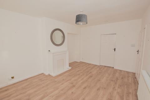 2 bedroom flat to rent, Wellhall Road, Hamilton, South Lanarkshire, ML3 9TA