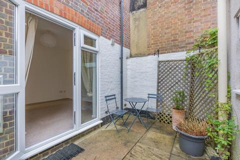 1 bedroom flat for sale, Bois Lane, Chesham Bois, Amersham