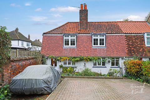 3 bedroom semi-detached house for sale, Thornwood Road, Essex CM16