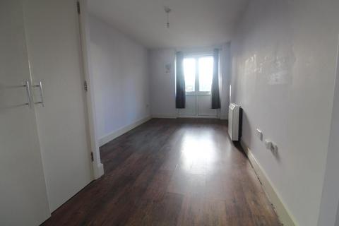 1 bedroom flat to rent, Sawyer Court, Waltham Cross