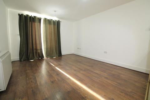 1 bedroom flat to rent, Sawyer Court, Waltham Cross