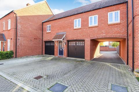 2 bedroom coach house for sale, Hilda Close, Bedford