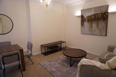 2 bedroom flat to rent, Vicarage Gate, London W8