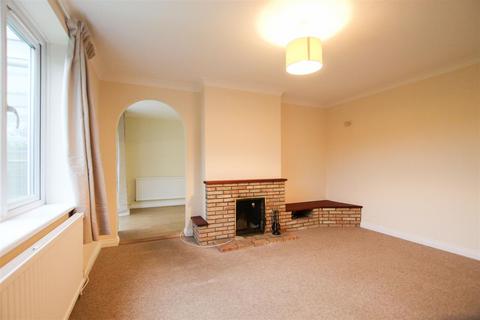 3 bedroom semi-detached house to rent, Glebe Road, Barrington CB22