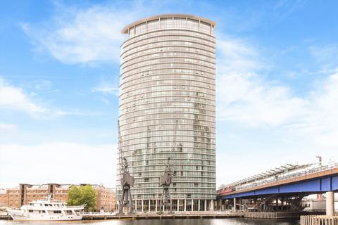 2 bedroom flat to rent, No. 1 West India Quay, Nr Canary Wharf, London, E14