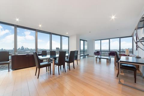 2 bedroom flat to rent, No. 1 West India Quay, Nr Canary Wharf, London, E14