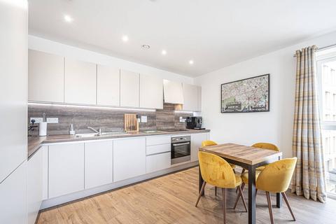 2 bedroom flat for sale, Peregrine Apartments, Barnet, London, NW9