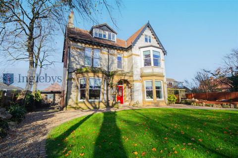 6 bedroom detached house for sale, Victoria Terrace, Saltburn-By-The-Sea