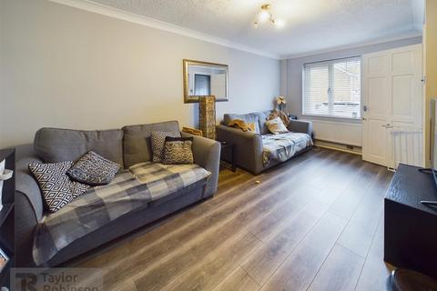 2 bedroom end of terrace house for sale, Bewbush Manor, Crawley