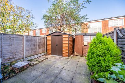 3 bedroom terraced house for sale, Gresham Road, E16, Royal Docks, London, E16