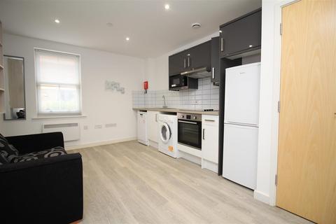 Studio to rent, Havelock Street, Canterbury