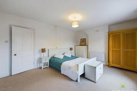 102 Albert Road, Oswestry, SY11 1NJ