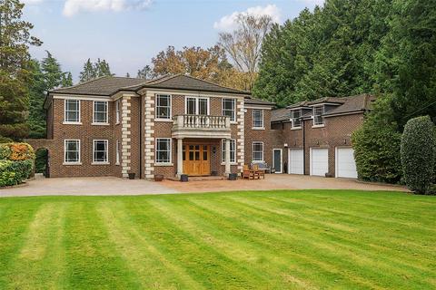 7 bedroom detached house for sale, Waterhouse Lane, Kingswood