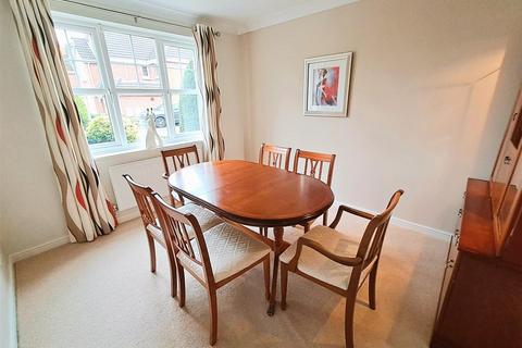 38 Kingfisher Close, Birmingham, B26 2QF
