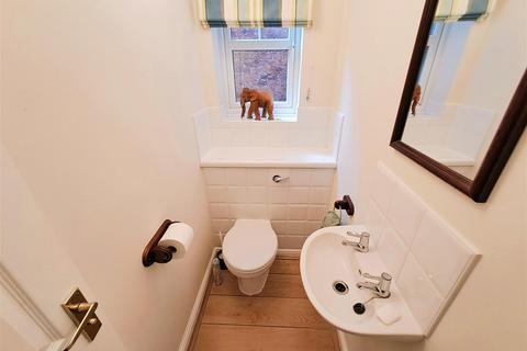 38 Kingfisher Close, Birmingham, B26 2QF
