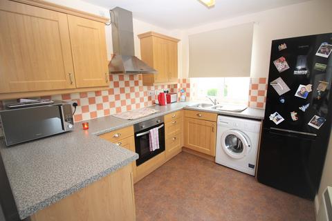 2 bedroom apartment to rent, Wickham Crescent, Braintree